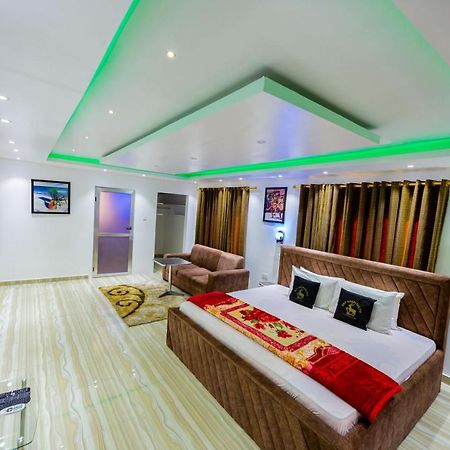 Nap Apartment Hotel Dansoman Экстерьер фото