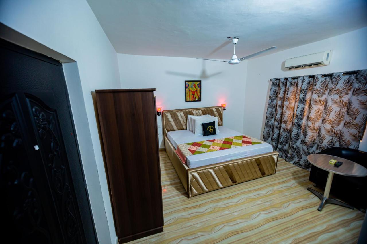 Nap Apartment Hotel Dansoman Экстерьер фото