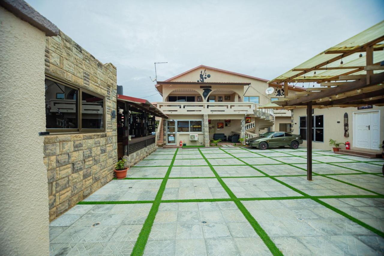 Nap Apartment Hotel Dansoman Экстерьер фото