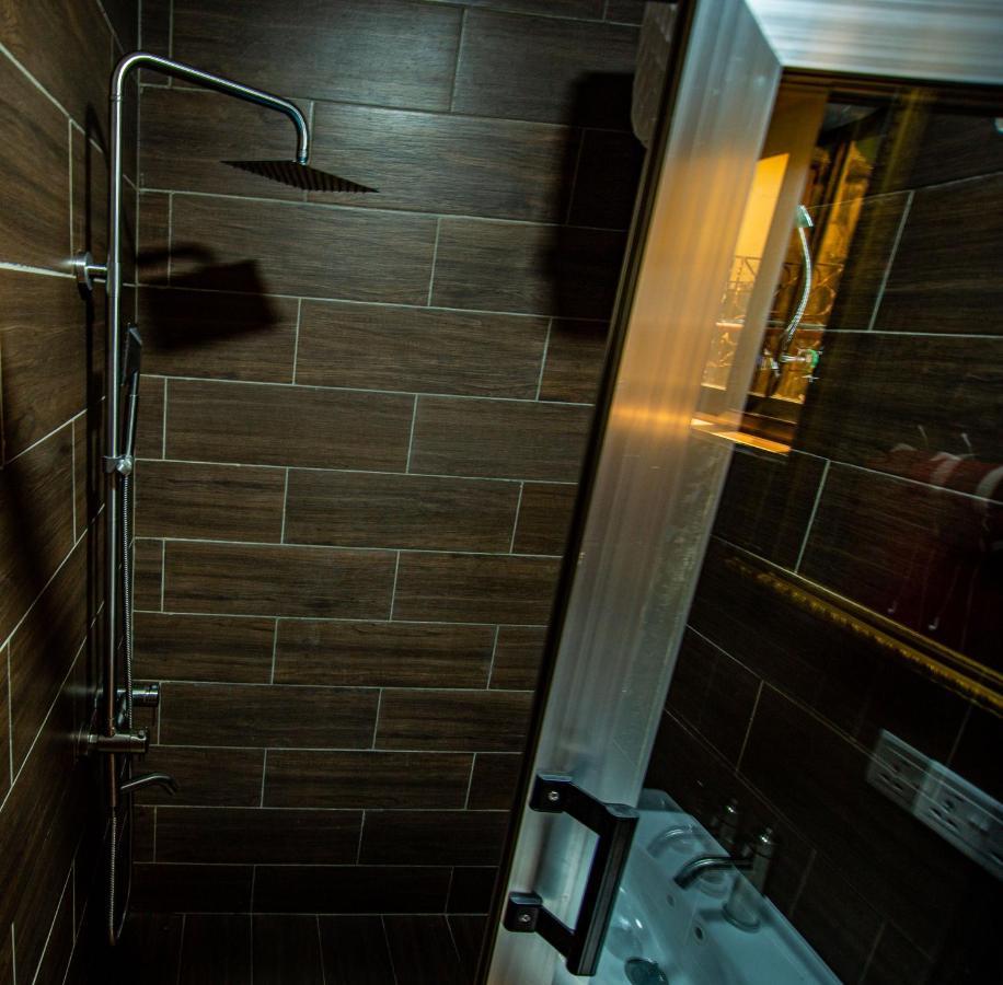 Nap Apartment Hotel Dansoman Экстерьер фото