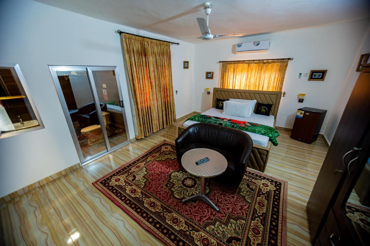 Nap Apartment Hotel Dansoman Экстерьер фото